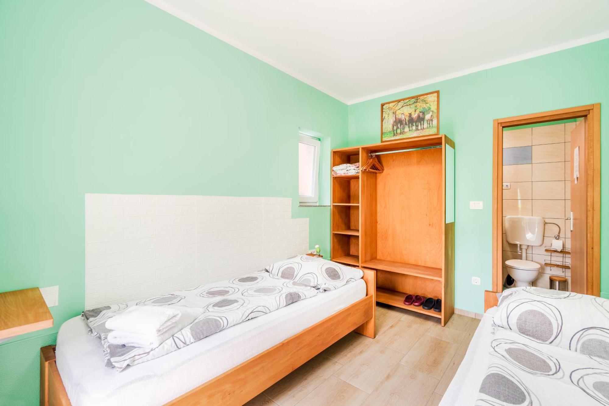 Apartments Orhideja Толмин Экстерьер фото