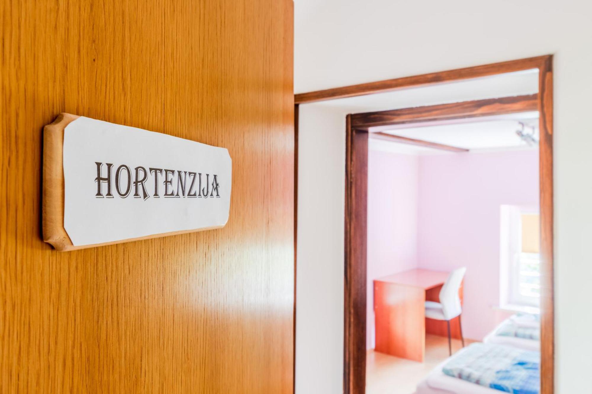 Apartments Orhideja Толмин Экстерьер фото
